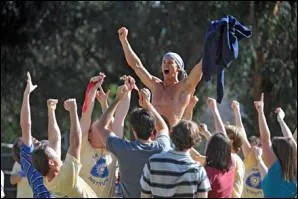 Pourquoi Sookie a-t-elle espionné la communauté du soleil ?