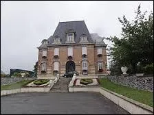 La commune de Glageon, dans l'arrondissement d'Avesnes-sur-Helpe, se situe en région ...