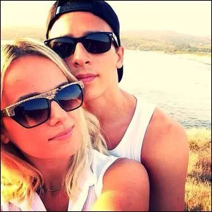 Alizée voit-elle toujours son partenaire ?