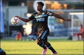 En septembre 2014, dans quel club joue Michy Batshuayi ?