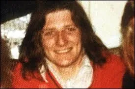 'Back Home in Derry' raconte la déportation d'Irlandais vers l'Australie. Cette chanson a été écrite par Bobby Sands, l'homme que vous pouvez voir sur la photo. Où l'a-t-il écrite ?
