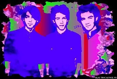 Joe a les cheveux...