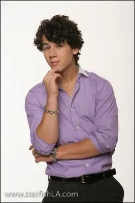 Dans la chanson ''A Little Bit Longer'', Nick parle de sa maladie. Quelle est cette maladie ?