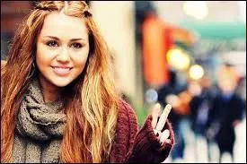 Qui est cette fille ?