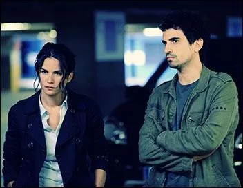 Dans l'épisode "Mort suspecte", un membre du RIS est retrouvé mort dans un accident de voiture, qui est simulé, ce que l'équipe du RIS découvrira plus tard. De quel membre de l'équipe s'agit-il ?