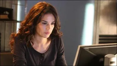 Avec quelle scientifique travaillant au RIS a-t-il eu une liaison ?