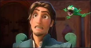 Comment fait ce caméléon pour réveiller Flynn ?