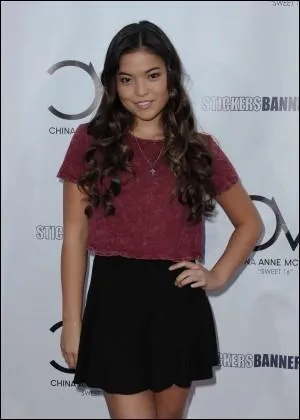 Piper Curda est très amie avec :