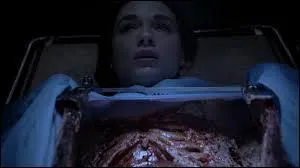 Dans quelle saison meurt-elle ?