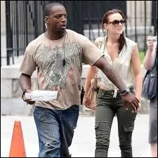 Il évite les éclats et les étincelles.