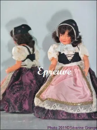 Franche-Comté. Proverbe local : "Les eaux-de-vie de fruits, on les met sous le grenier." 
By, commune du Doubs, a pour gentilé...