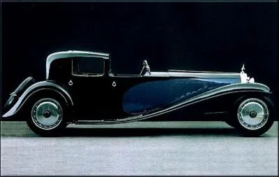 'La Royale' est une automobile imaginée et créée par quel constructeur ? (Regardez bien la ligne, ça devrait vous mettre sur la voie)