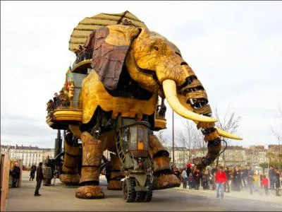 Quel est le nom de la compagnie française de théâtre de rue, fondée à Aix en Provence en 1978 ?