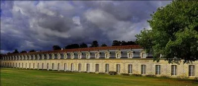 Dans quelle ville peut-on visiter 'La Corderie royale'