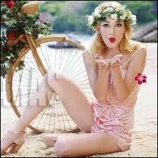 L'ennemie de la principale : quel est son nom ?