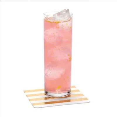 Le Double K a été créé en 1960 en prévision d'une rencontre entre le chanoine Kir et un haut dirigeant de l'époque. La composition suivante : 'crème de cassis (2 cl), bourgogne aligoté (4 cl) et vodka (4 cl) devrait vous donner le nom de ce dirigeant. lol