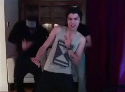 Qu'avait-il refusé de faire pendant X-Factor ?