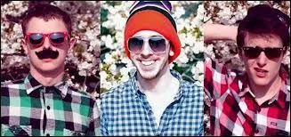 Avec qui a -t-il commencé ?