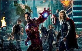 Où se déroule la deuxième scène post-générique du film "Avengers" ?
