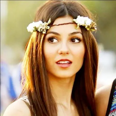 Quelle est la couleur préférée de Victoria Justice ?