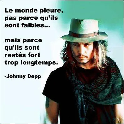 Quel est le personnage de Johnny Depp dans "Alice au pays des merveilles" ?