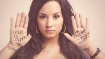 Comment se nomme son documentaire qui parle de sa vie privée ?