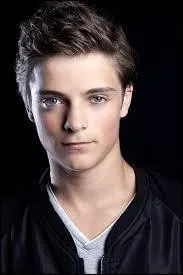 Donc quel âge a-t-il actuellement ?