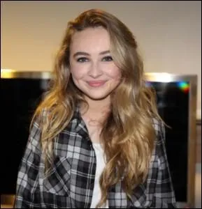 La nouvelle star de Disney Channel, Sabrina Carpenter, a aussi une meilleure amie qui est :