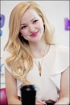 Quelle est la meilleure amie de Dove Cameron ?