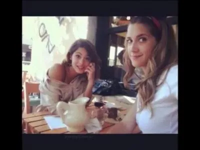 Où Violetta va-t-elle retrouver Angie ?