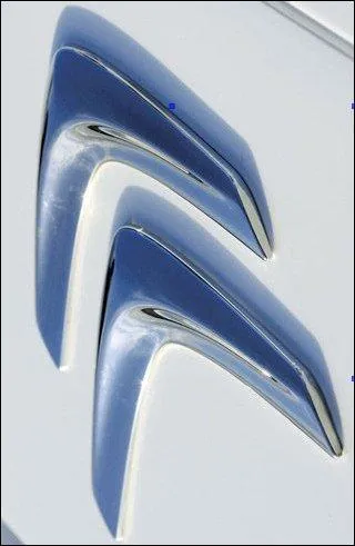 Si Citroën m'était conté... je saurais à quoi nous devons les chevrons !