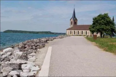 Dans quel(s) département(s) pourrez-vous vous promener sur les rives du lac du Der-Chantecoq ?
