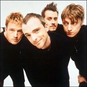 Le groupe Travis est connu en France pour un seul tube sorti en 2001, il s'agit de :