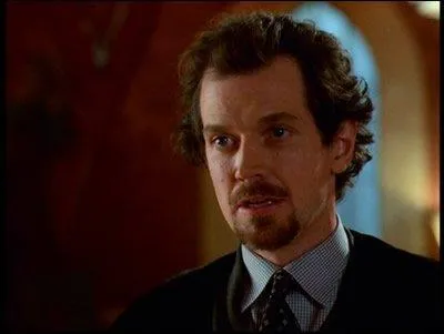 Dans la saison 6, pourquoi Léo tue-t-il le fondateur Gideon ?