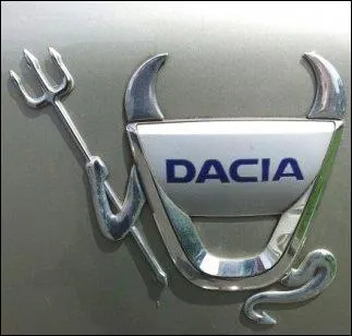 Cet emblème Dacia n'est pas le plus courant, mais il respecte la tradition originelle : pourquoi ?