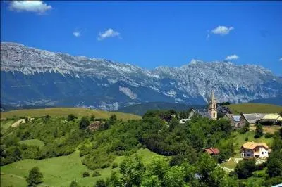 Si vous passez vos vacances dans les Hautes-Alpes, vous n'avez aucune chance de visiter :