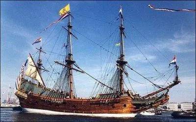 Quelles sont les couleurs du drapeau des Indes orientales néerlandaises ?