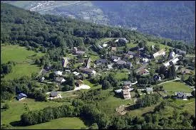 Le village Isérois de Saint-Barthélémy-de-Séchilienne se situe en région ...