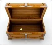 Ace et Marco ouvrent donc le trésor avec impatience. Que contient le coffre au trésor ?