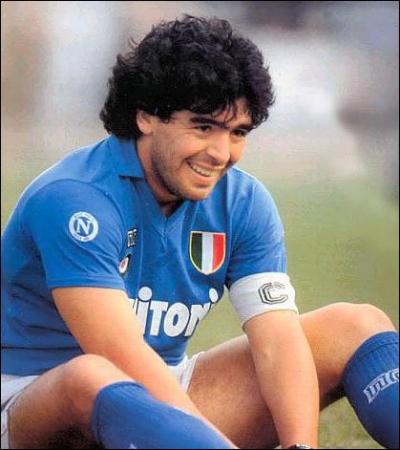 En quelle année Diego Maradona a-t-il gagné le championnat d'Italie avec le SSC Naples pour la première fois de son histoire ?