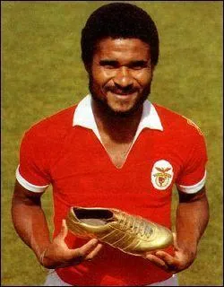 Pour lequel de ces clubs Eusébio a-t-il joué après avoir fait le bonheur de Benfica durant 15 ans ?