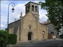 Je me trouve à Saint-Thomas-la-Garde. Village rhônalpin de l'arrondissement de Montbrison, il se situe dans le département ...