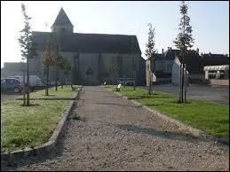 Le villa Icaunais d'Egriselles-le-Bocage se situe en région ...