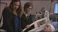 Quel est le nom de la sur jumelle de Léa ?