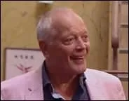 Cet homme désire emmener Roland et Mirta en croisière, c'est ...