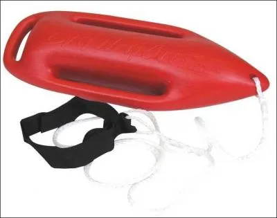 Objet fétiche de la série "Alerte à Malibu", la bouée de sauvetage n'a jamais été utilisée par quel personnage ?