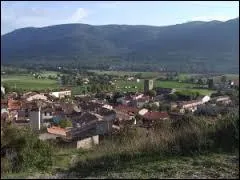 La commune Varoise de Signes se situe en région ...