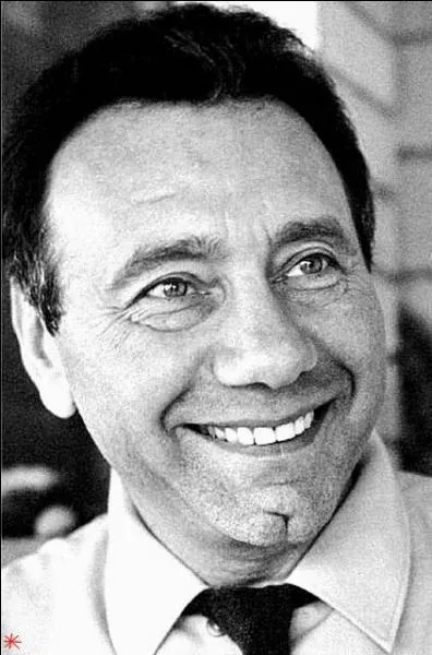 Le nom de naissance de Francis Lemarque est ...