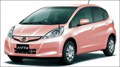 Nos amis nippons de chez Honda ne savaient probablement pas qu'en Suède, comme en Norvège, « Fitta » signifiait :