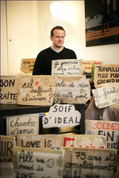 Pro du marketing ! Amour, introspection, sagesse et progrès. Voici les 4 préceptes de cette religion créée par Ryuho Okawa, un ancien homme d'affaires :